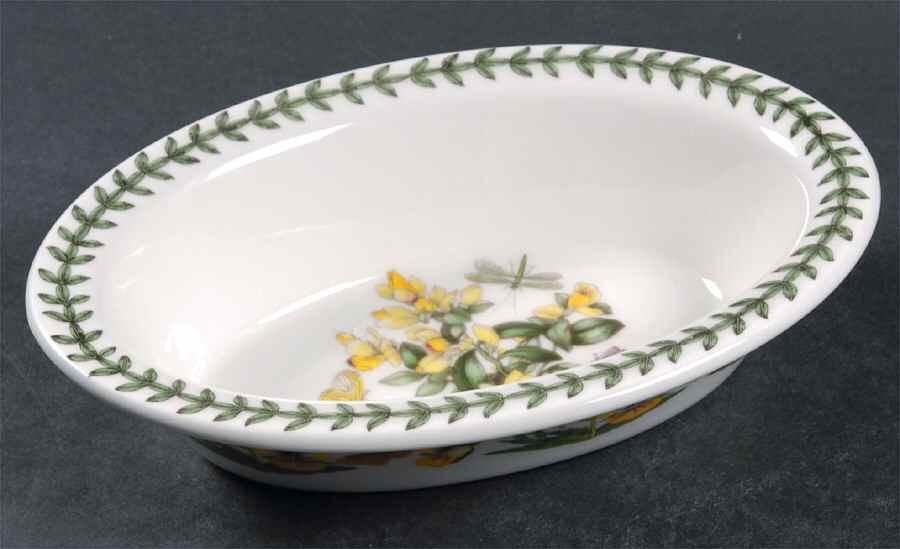 Botanic Garden 8" Oval Pie Baker by Portmeirion-1