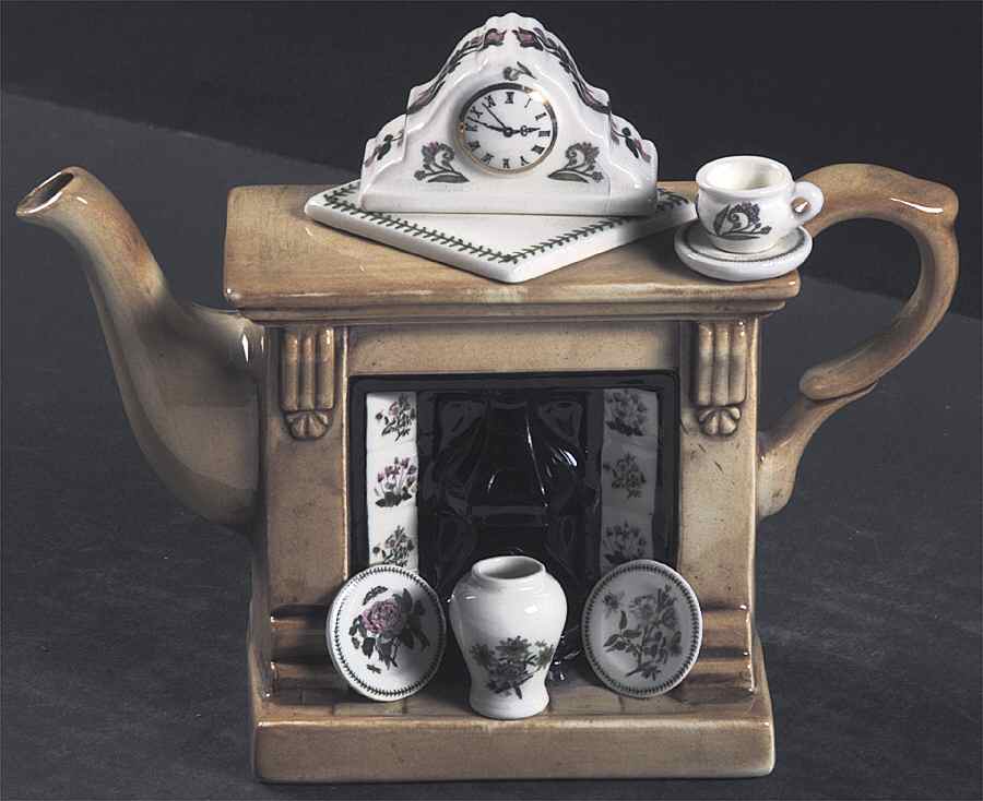 Botanic Garden Mini Figural Teapot & Lid by Portmeirion-1