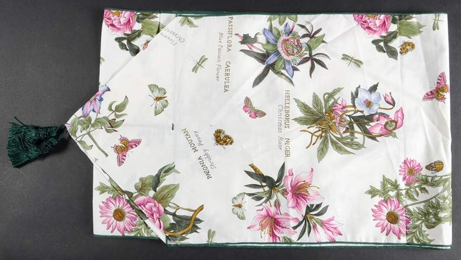 Botanic Garden 13" X 90" Cloth Table Runner by Portmeirion-1