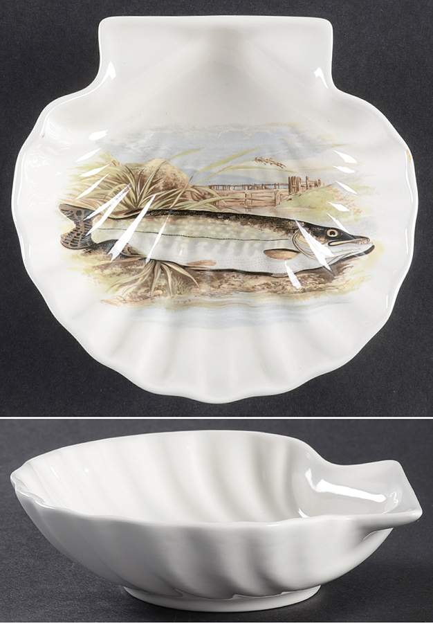 Compleat Angler Fern Shell Shaped Dish by Portmeirion-1