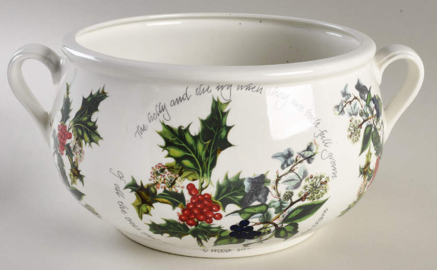The Holly and The Ivy 4 Quart Round Casserole No Lid by Portmeirion-1