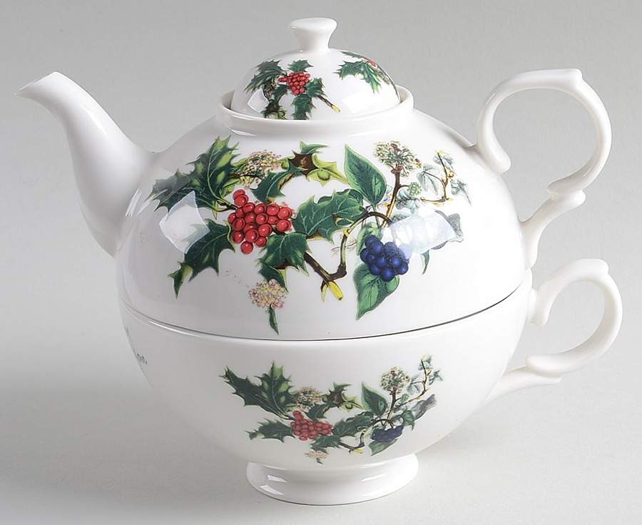 The Holly and The Ivy Individual Teapot & Lid with Cup by Portmeirion-1