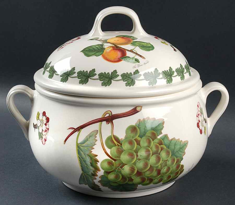 Pomona 3 Qt Round Romantic Shape Covered Casserole by Portmeirion-1