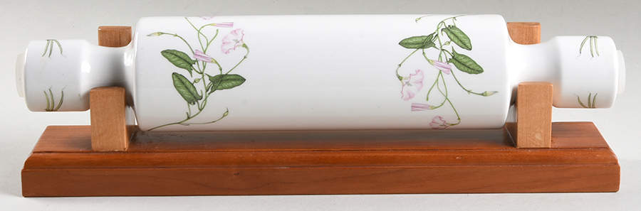 The Queen's Hidden Garden Rolling Pin by Portmeirion-1