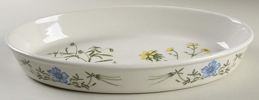 The Queen's Hidden Garden 14" Oval Baker by Portmeirion-1
