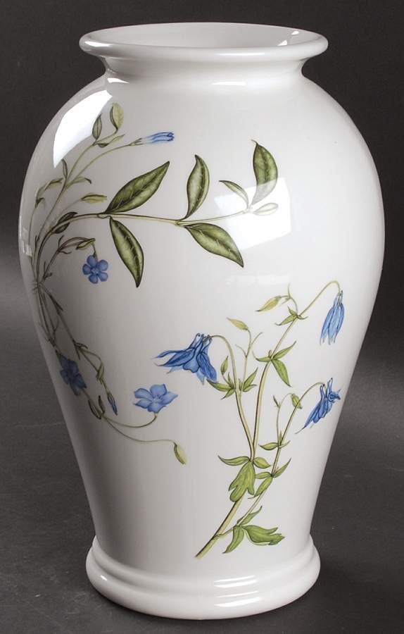 The Queen's Hidden Garden 10' Canton Vase by Portmeirion-1