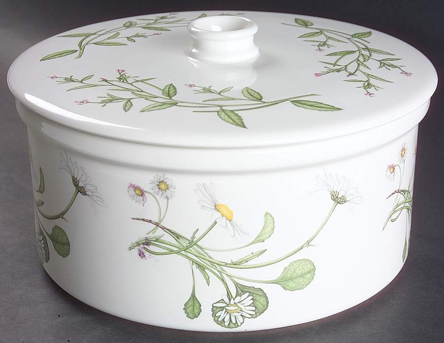 The Queen's Hidden Garden Lid for 4 Quart Round Casserole by Portmeirion-1