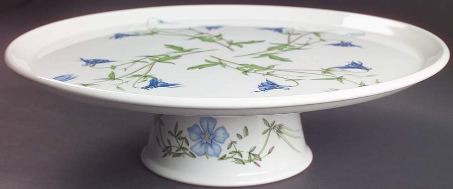 The Queen's Hidden Garden 12" Diameter Pedestal Cake Stand by Portmeirion-1