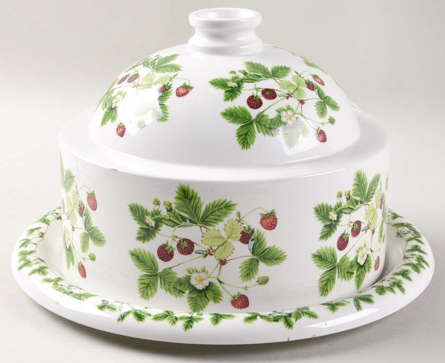 Summer Strawberries Cheese Dome with 10" Plate by Portmeirion-1