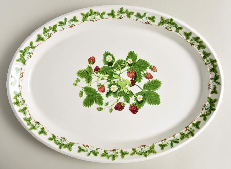 Summer Strawberries 13" Oval Serving Platter by Portmeirion-1