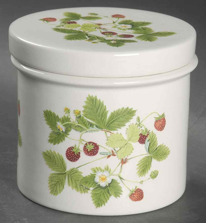 Summer Strawberries 3" Storage Jar & Lid by Portmeirion-1