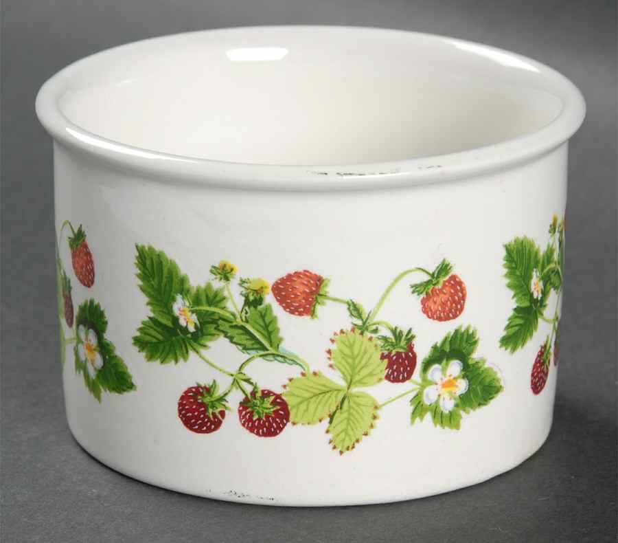 Summer Strawberries Mini Drum Open Sugar Bowl by Portmeirion-1