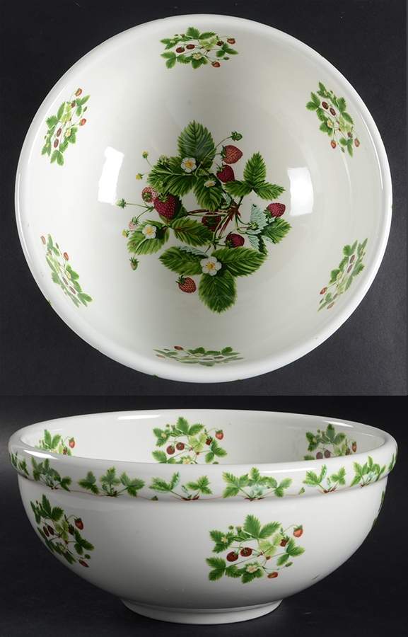 Summer Strawberries 10" Large Salad Serving Bowl by Portmeirion-1