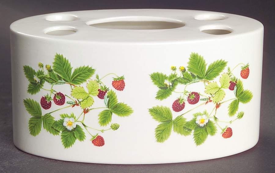 Summer Strawberries Toothbrush Holder by Portmeirion-1