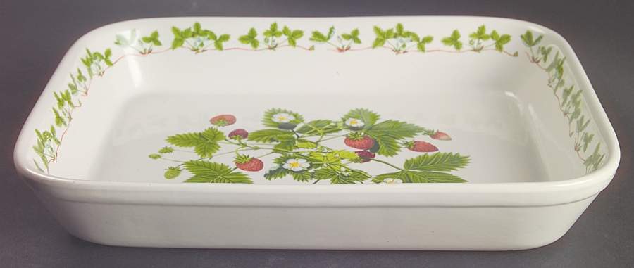 Summer Strawberries 12" Rectangular Baker by Portmeirion-1