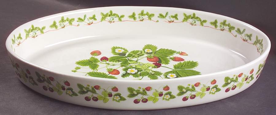 Summer Strawberries 14" Oval Baker by Portmeirion-1