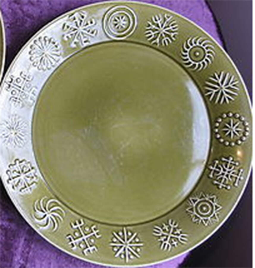 Totem Olive Green Dinner Plate by Portmeirion-1
