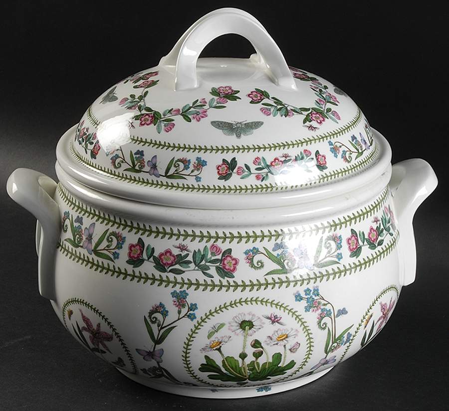 Variations 3 Quart Round Covered Casserole by Portmeirion-1
