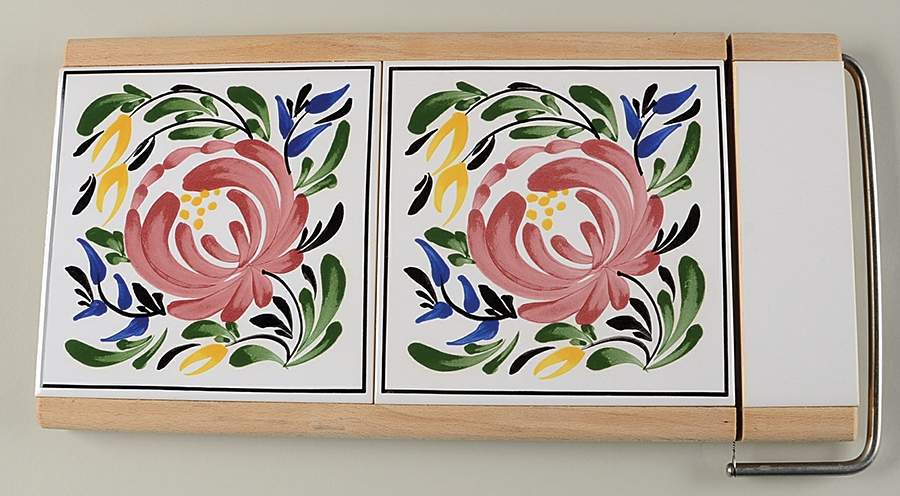 Welsh Dresser Cheese Board (2 Tiles and Slicer) by Portmeirion-1