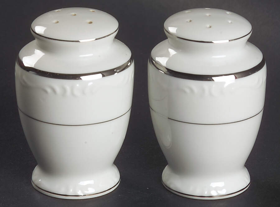 Balera Salt & Pepper Set by Prudence-1