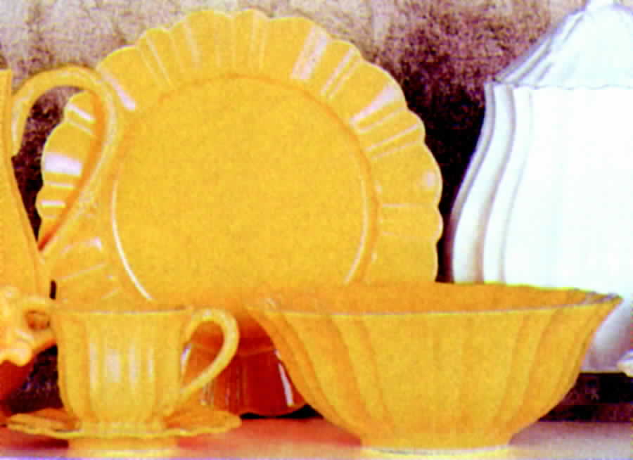 Alberi Marigold Footed Cup & Saucer Set by Porta-1