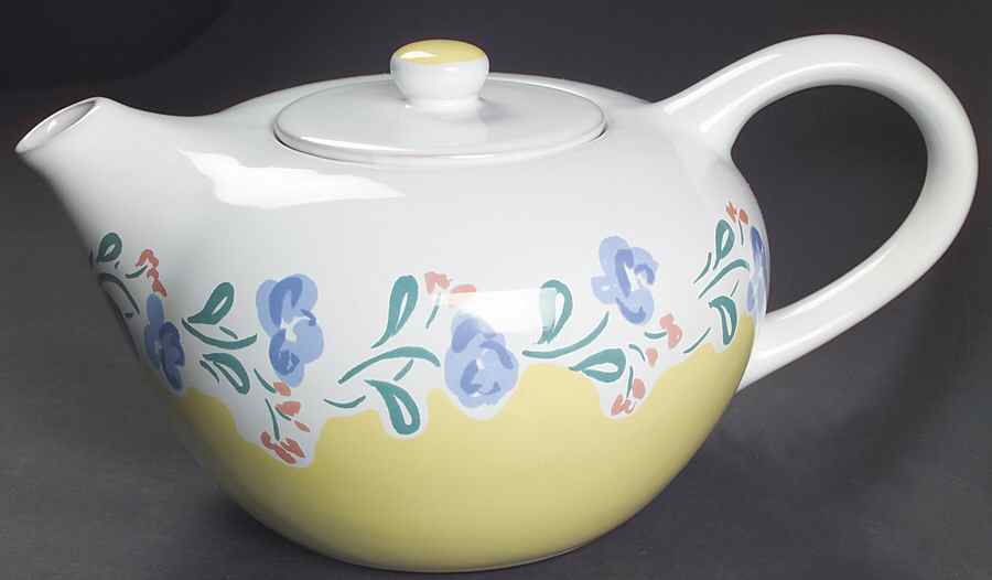 Doris Days Teapot & Lid by Porta-1