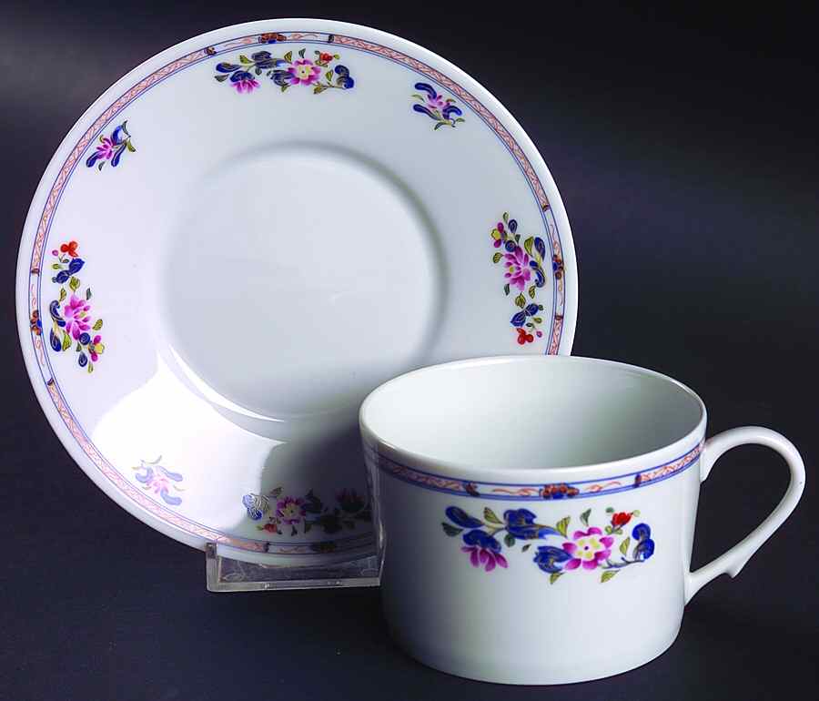 Chen Yang (White Background) Flat Cup & Saucer Set by Puiforcat-1