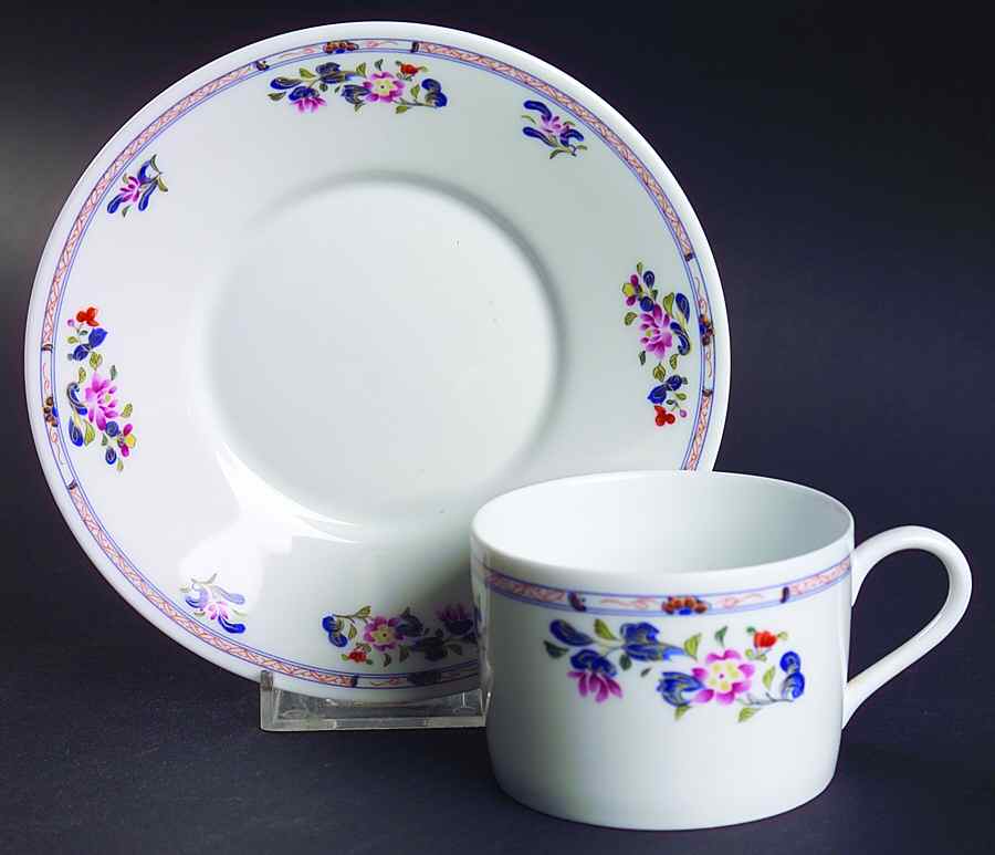 Chen Yang (White Background) Flat Cup & Saucer Set by Puiforcat-1