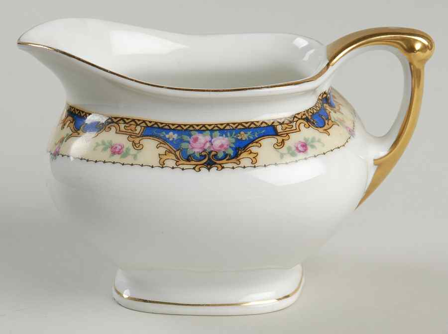 PUN1 Creamer by Porcelain Union-1