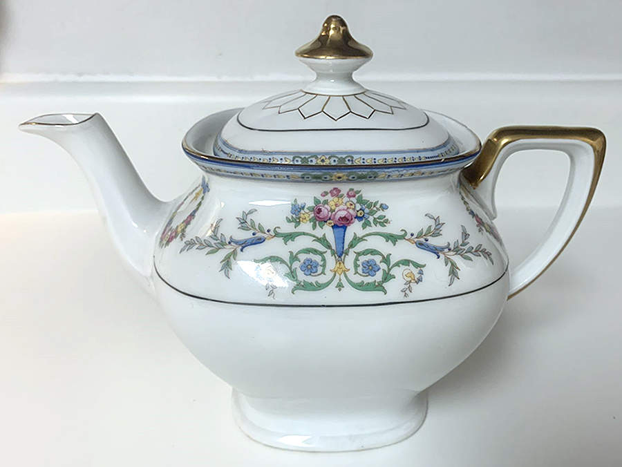 PUN2 Teapot & Lid by Porcelain Union-1
