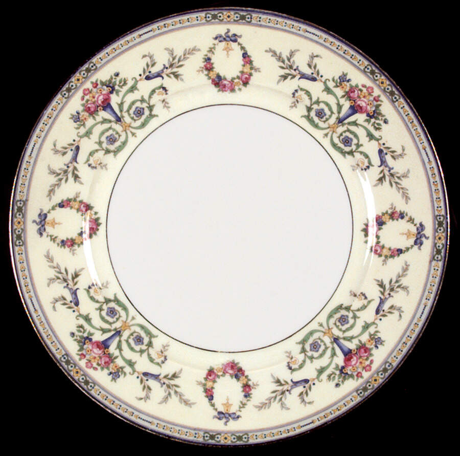 PUN2 Dinner Plate by Porcelain Union-1