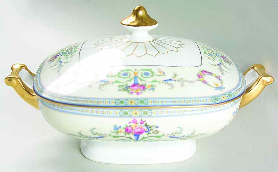 PUN2 Square Covered Vegetable by Porcelain Union-1