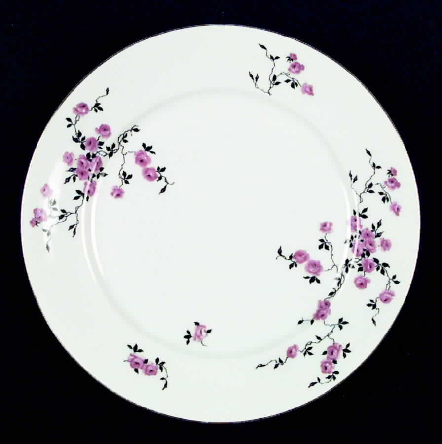 PUN7 Dinner Plate by Porcelain Union-1