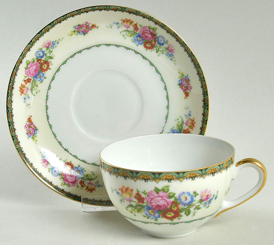 PUN9 Flat Cup & Saucer Set by Porcelain Union-1