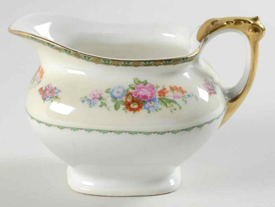 PUN9 Creamer by Porcelain Union-1