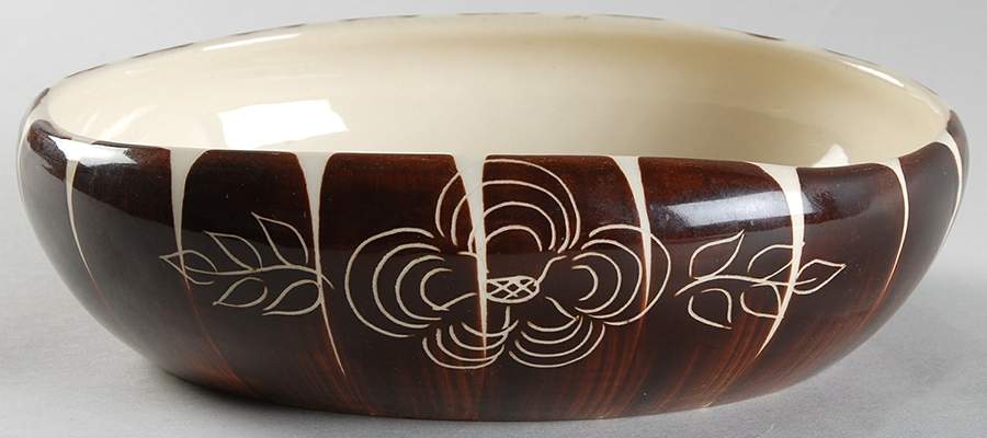 Intaglio Brown 7" Oval Vegetable Bowl by Purinton-1