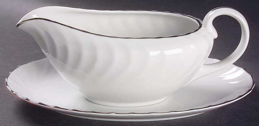 Estate Gravy Boat & Underplate/Relish by Puritan (Japan)-1