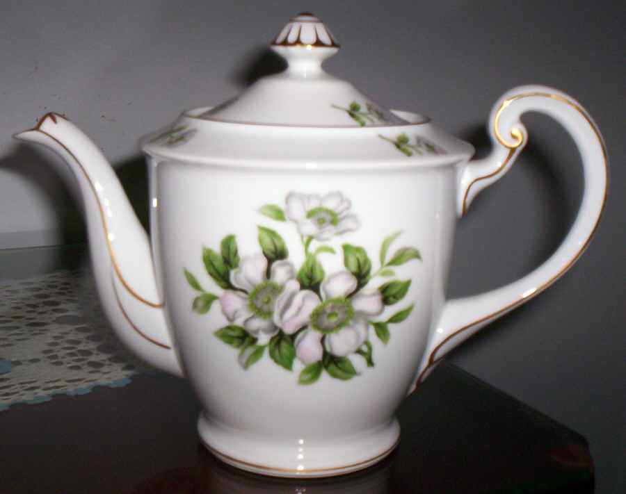 Janet Teapot & Lid by Puritan (Japan)-1