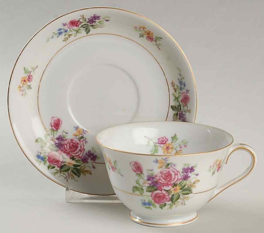 Melody Footed Cup & Saucer Set by Puritan (Japan)-1