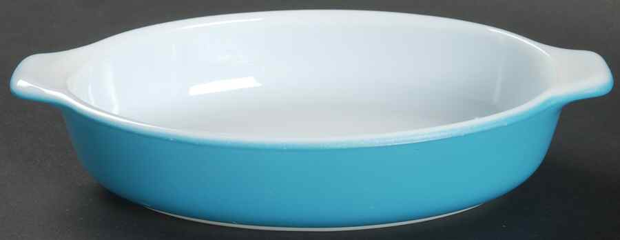 Blue 7" Augratin by Pyrex-1