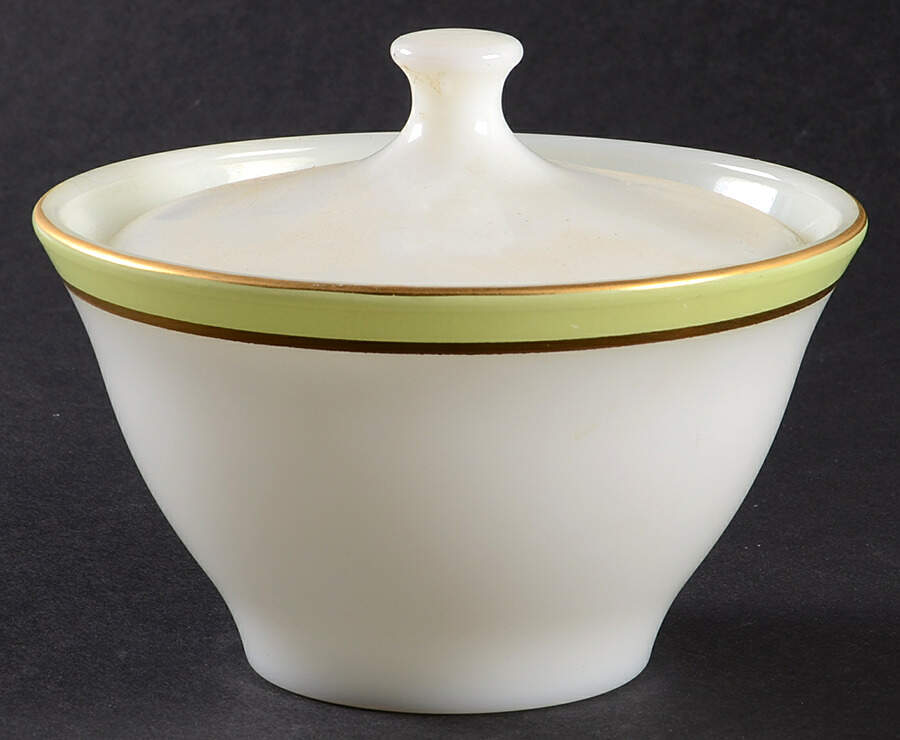 PYR4 Sugar Bowl & Lid by Pyrex-1