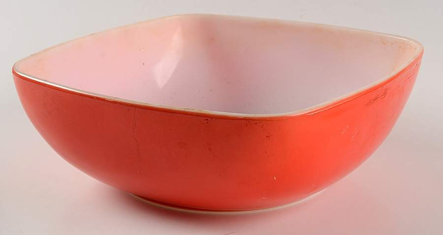 Red 2.5 Quart Square Casserole No Ceramic Lid by Pyrex-1