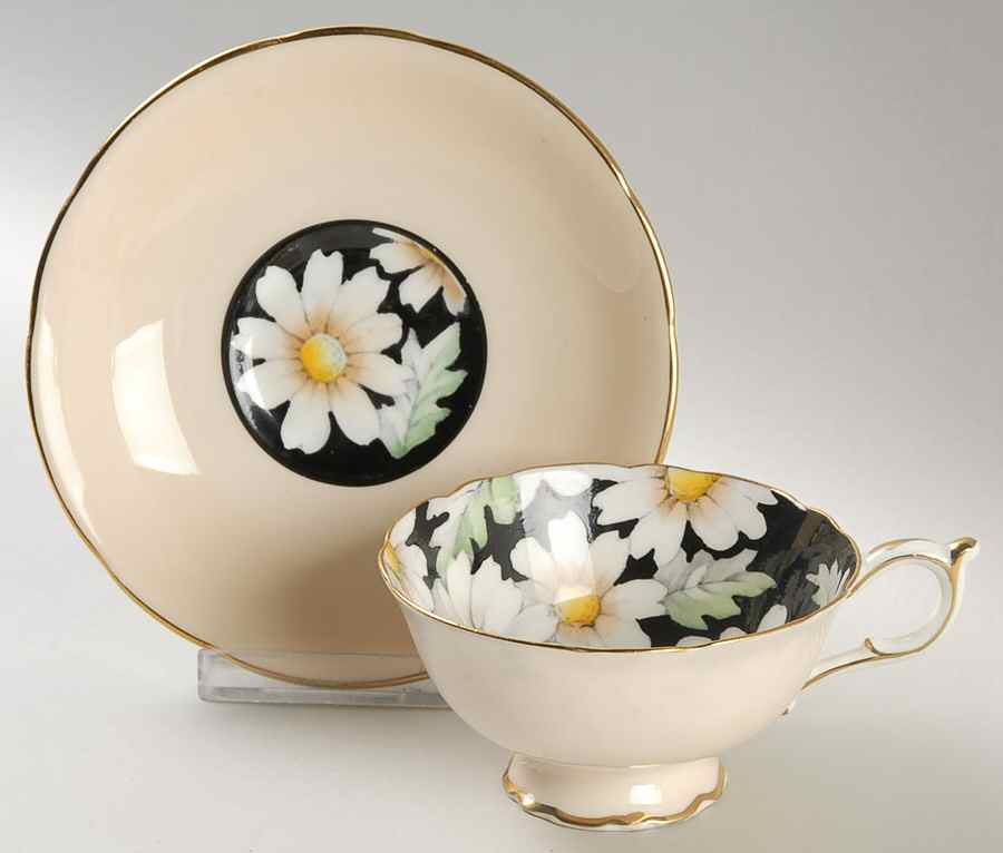 G6066 Footed Cup & Saucer Set by Paragon-1
