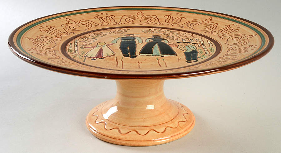 Amish 11" Diameter Pedestal Cake Stand by Pennsbury-1