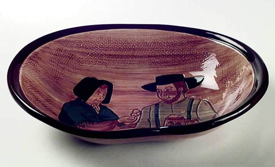 Amish Pretzel Serving Bowl by Pennsbury-1