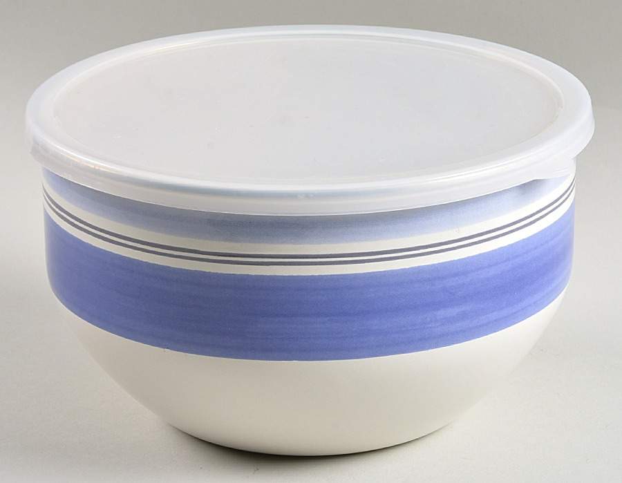 Rio 7 3/4" Metal Bowl W/Plastic Lid by Pfaltzgraff-1