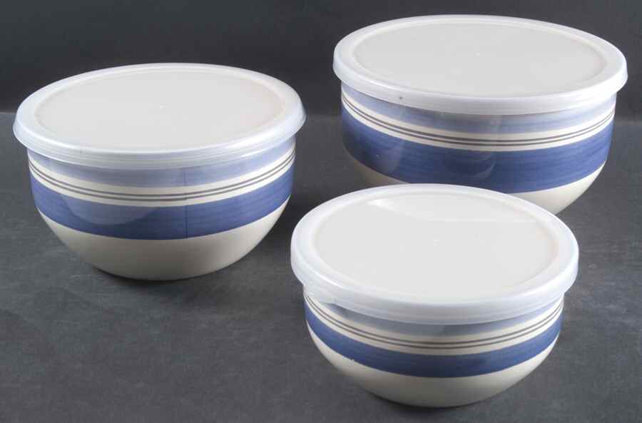 Rio 3 Pc Metal Bowl & Plastic Lid (5 3/4", 7", 7 3/4") by Pfaltzgraff-1