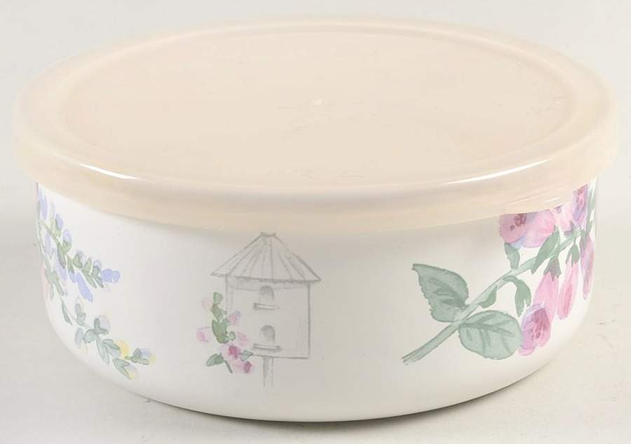 Cape May Bowl-Metal 5 3/4" with Plastic Lid by Pfaltzgraff-1