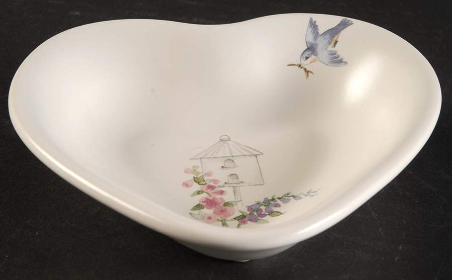 Cape May Heart Shaped Dish by Pfaltzgraff-1