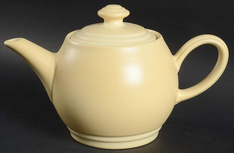 Terrace Buttercream (Yellow) Teapot & Lid by Pfaltzgraff-1